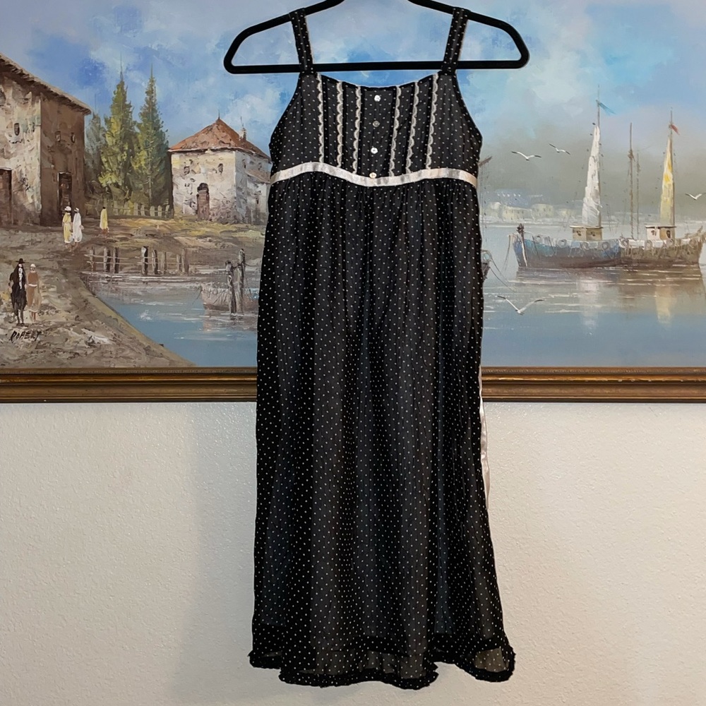 Black & White CHEROKEE Poka-Dotted dress